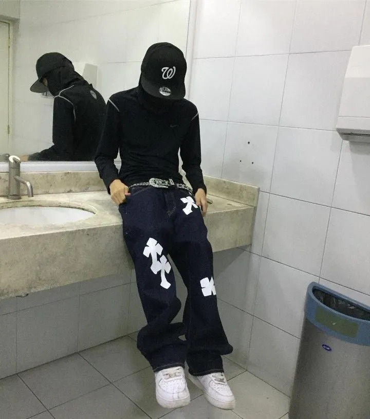 Vintage Chrome Cross Print Y2K Baggy Straight Fit Wide Leg Relaxed Black Denim Jeans For Mens